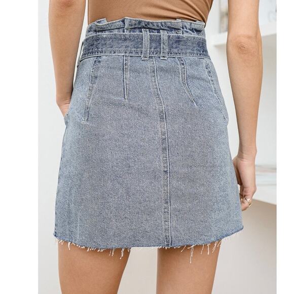 Free People East of Eden Medium Wash Denim Belted Mini Skirt US 25 EUC - Picture 2 of 9
